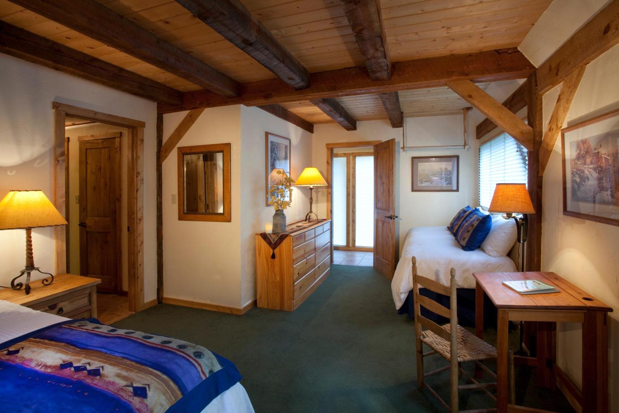 Cottam'S Lodge By Alpine Village Suites Taos Ski Valley Oda fotoğraf